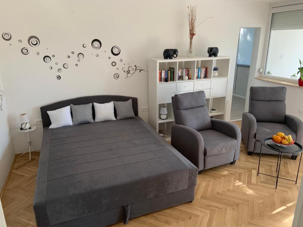 Apartment Bono Пореч Екстер'єр фото